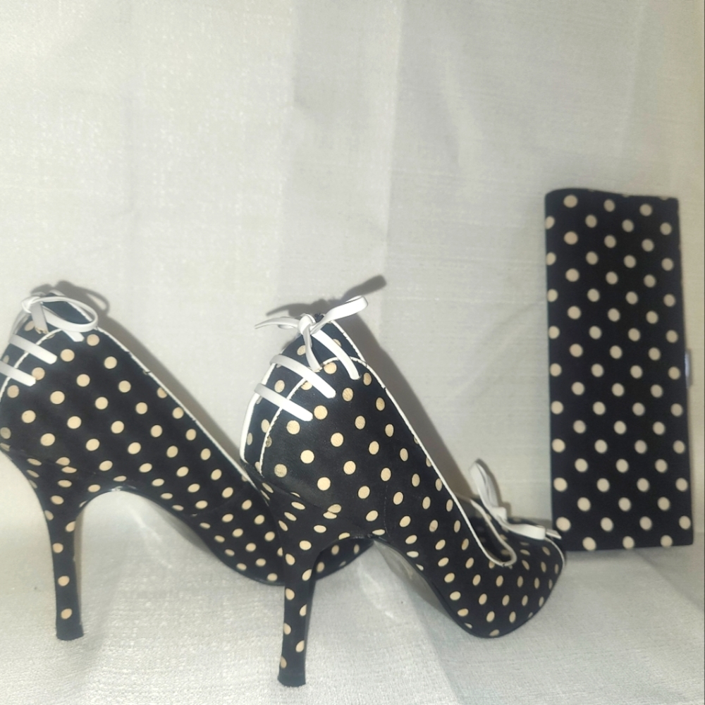 Bakers open toe heels and clutch